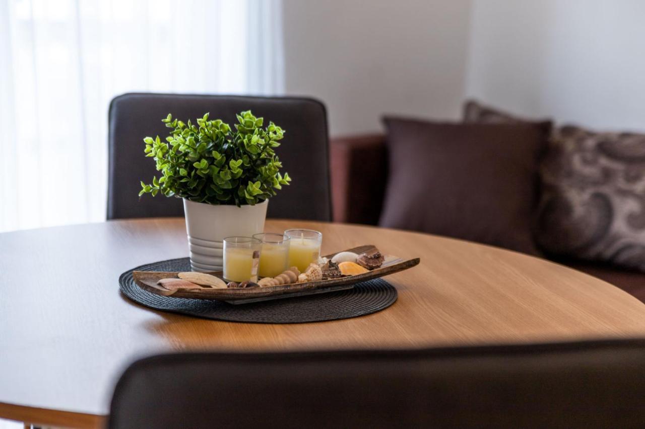 Apartmani Devcic Palit エクステリア 写真
